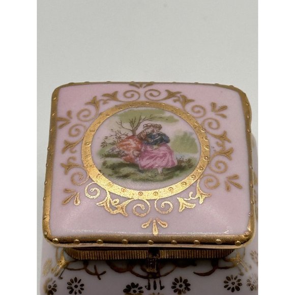 Arnart Imports Porcelain Trinket Courting Couple Pink Box 1950's - Picture 10 of 11